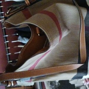Burberry bucket bag